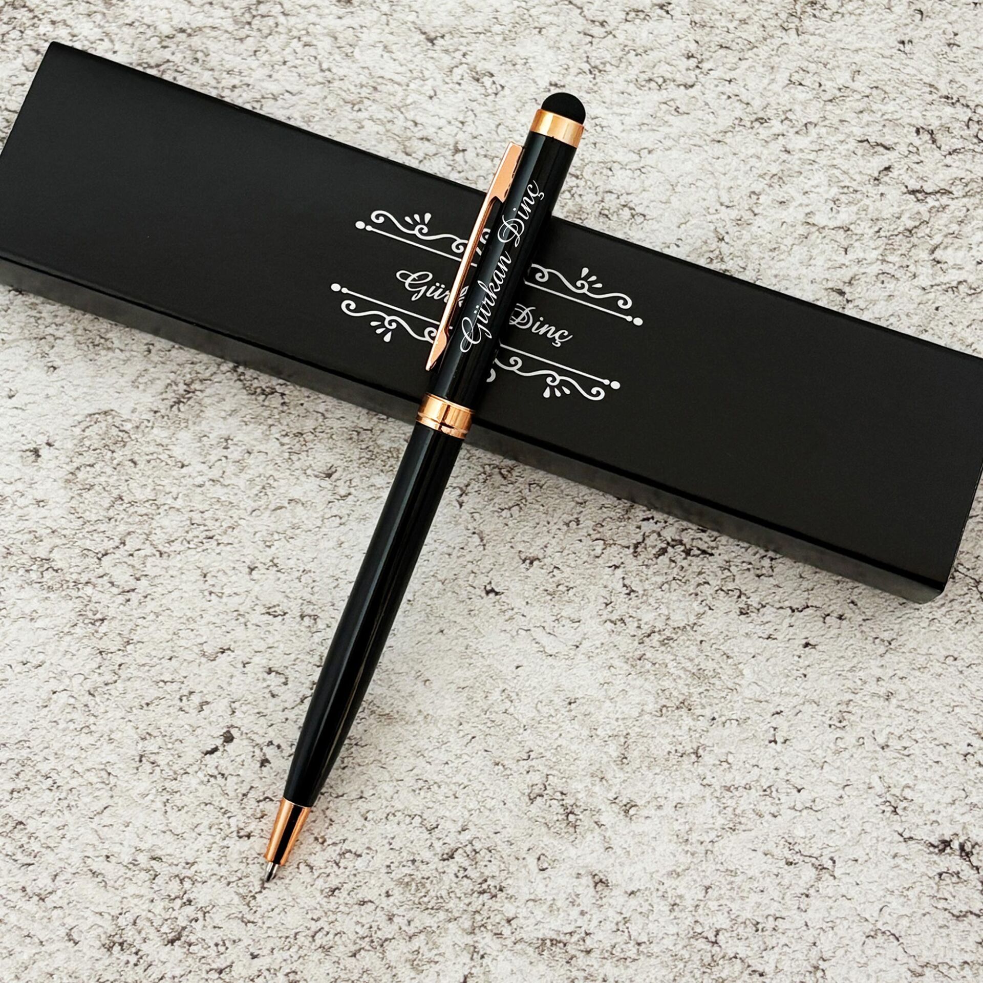 Kişiye Özel İsimli Siyah Metal Tükenmez Kalem Hediyelik Kutulu 1005S